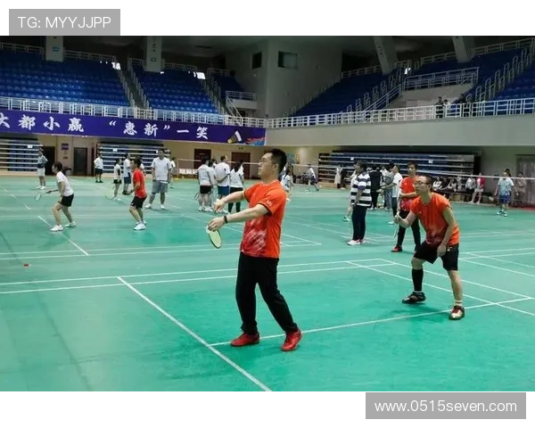 全国锦标赛回顾:杭州羽毛球队展现出强大实力与团队精神的精彩表现 全国锦标赛回顾:杭州羽毛球队展现出强大实力与团队精神的精彩表现