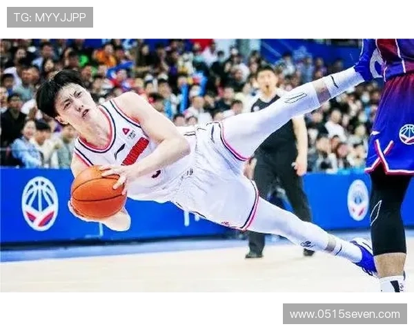 重庆篮球队在速度排行榜中荣登第四名展现出色竞技实力 重庆篮球队在速度排行榜中荣登第四名展现出色竞技实力